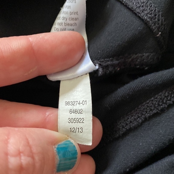 Athleta Drifter Capri Side Zipper Leggings in Black, Size Small - Picture 13 of 13